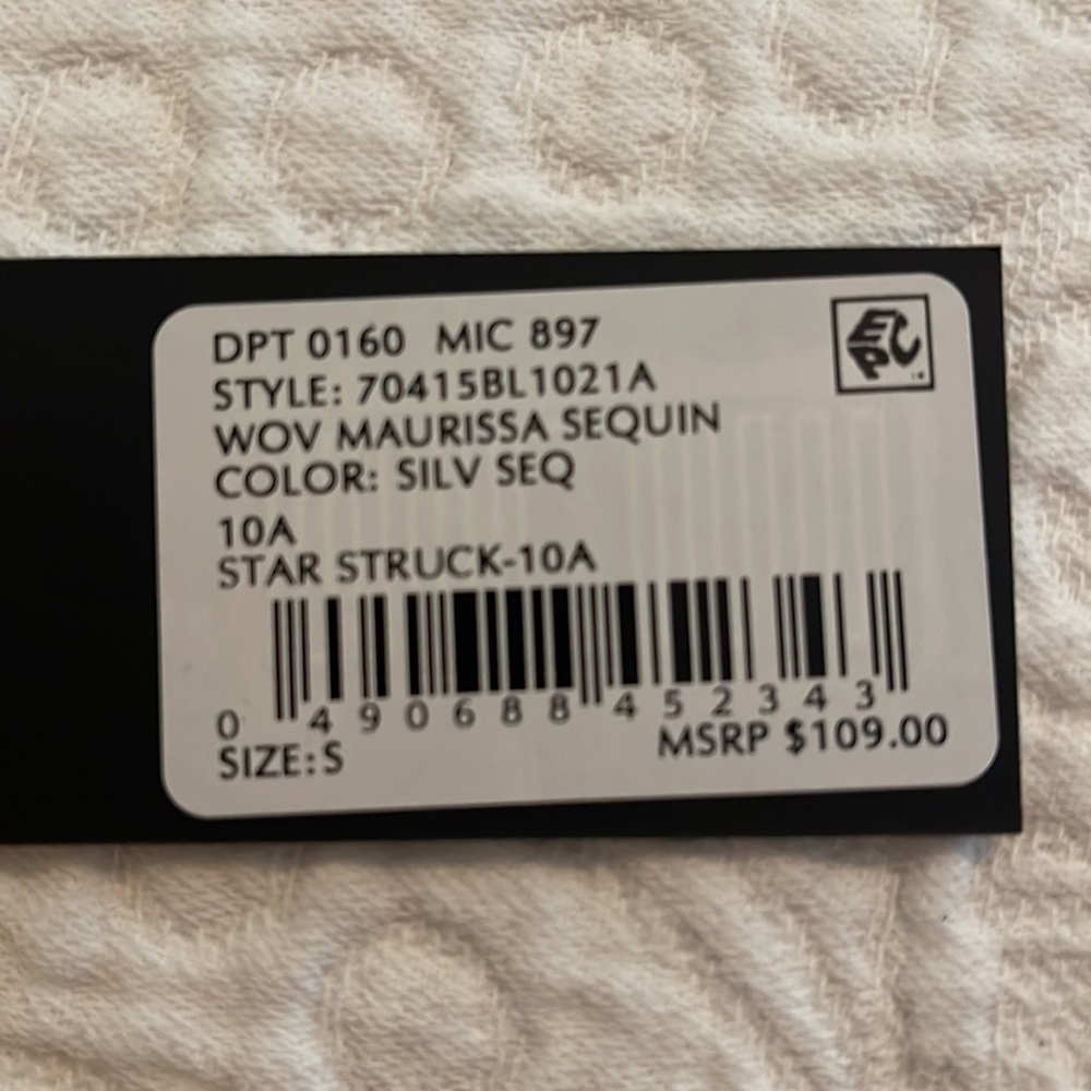 🔥Gianni bini Maurissa Sequin Long Sleeve. Silver. Amazing top! Worn one time! - Picture 8 of 8